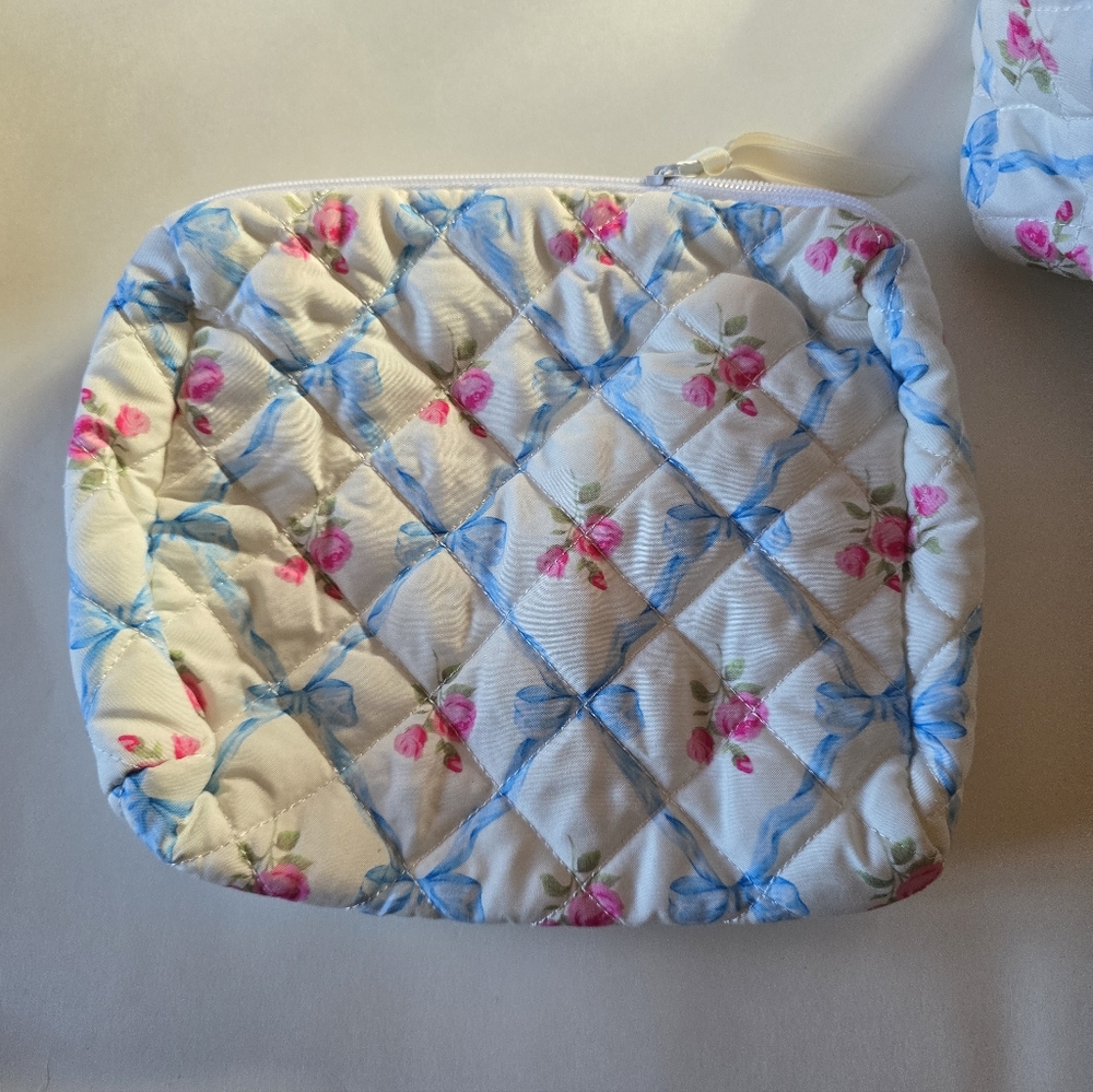 Cute Bow Flower Zipper Quilting Cotton Makeup Bag- 2 Piece - Picture 6 of 9